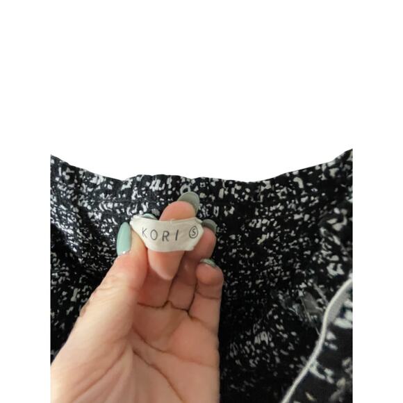 Kori Novelty  S Relaxed Fit Women's Straight Leg Crop Dainty Summer Jumpsuit - Picture 3 of 5